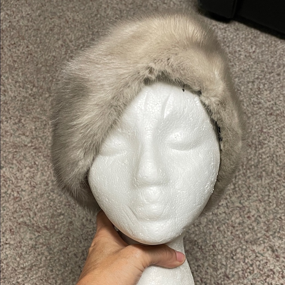 Vintage 40s/50s grey MINK asymmetrical dipped front hat - real fur and like new